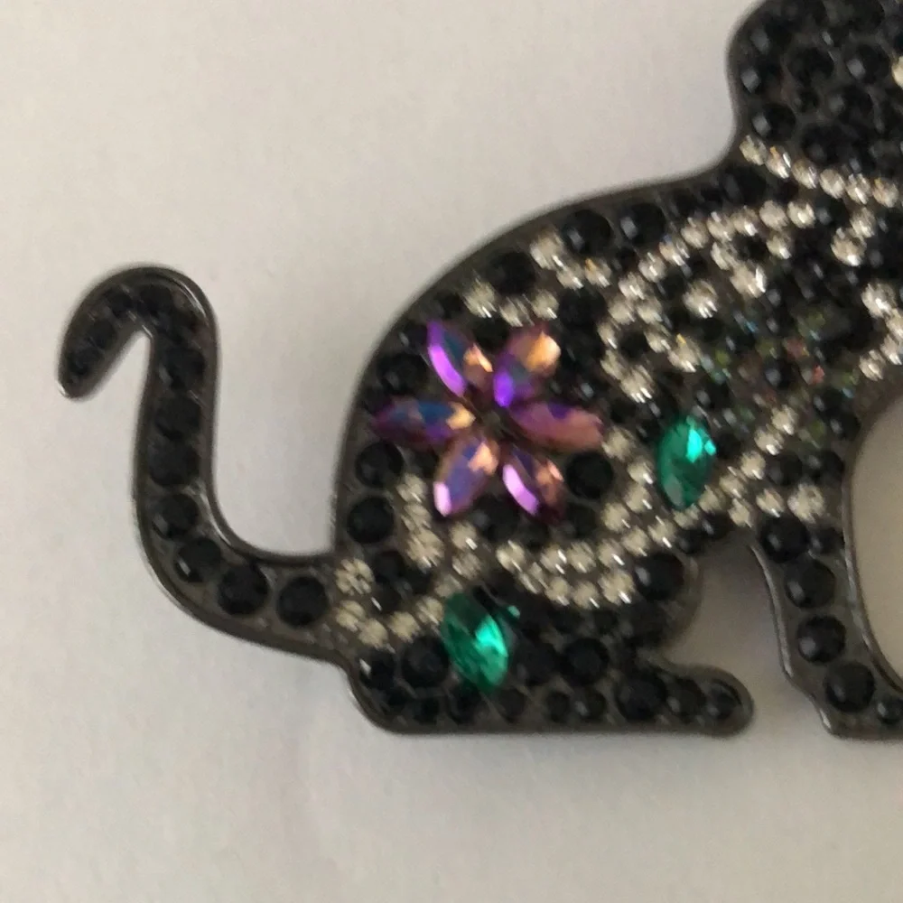 Rhinestone Cat Brooch - Picture 4 of 5